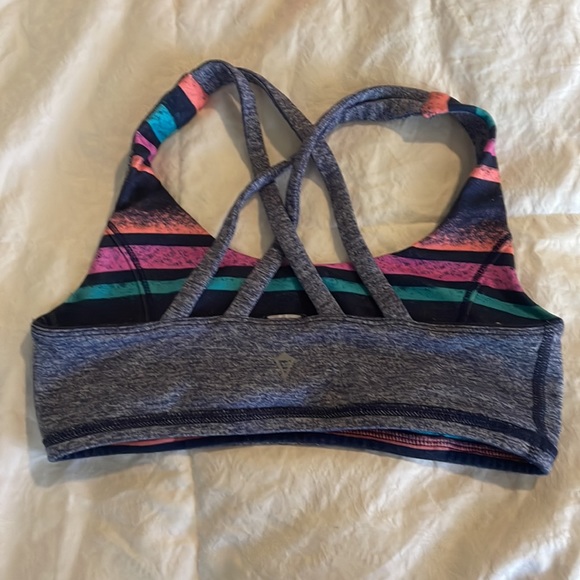IVIVVA Sports bra. Reversible. Girls 8 Super comfortable. Fun design. - Picture 4 of 5